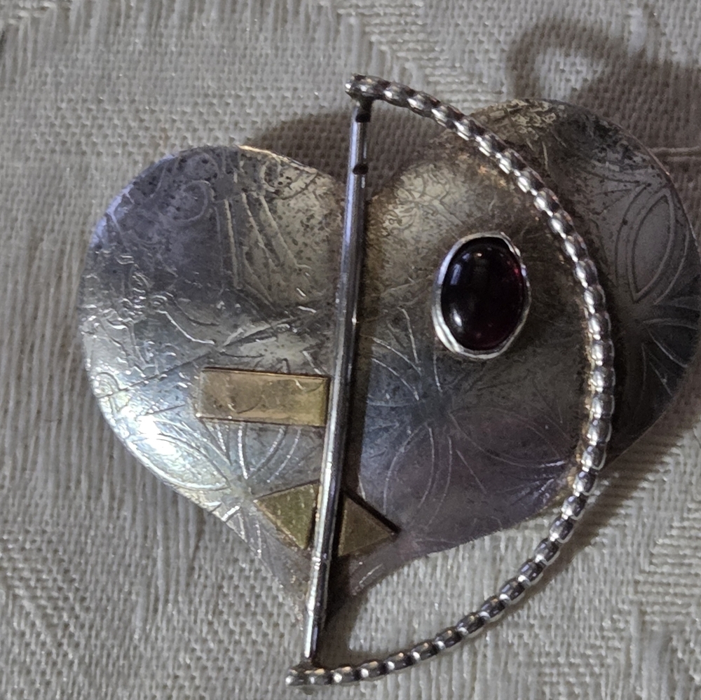 Vintage Lynda Thorp Abstract Heart Brooch, SS, 14k, Garnet - Picture 11 of 11